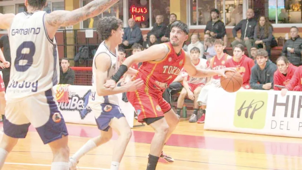 Con la ilusión intacta, Tokio buscará esta noche en Jujuy una victoria ante El Carmen. //Foto: Prensa Tokio.
