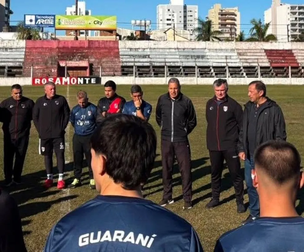 Ponce y su cuerpo técnico fueron presentados formalmente al plantel. 