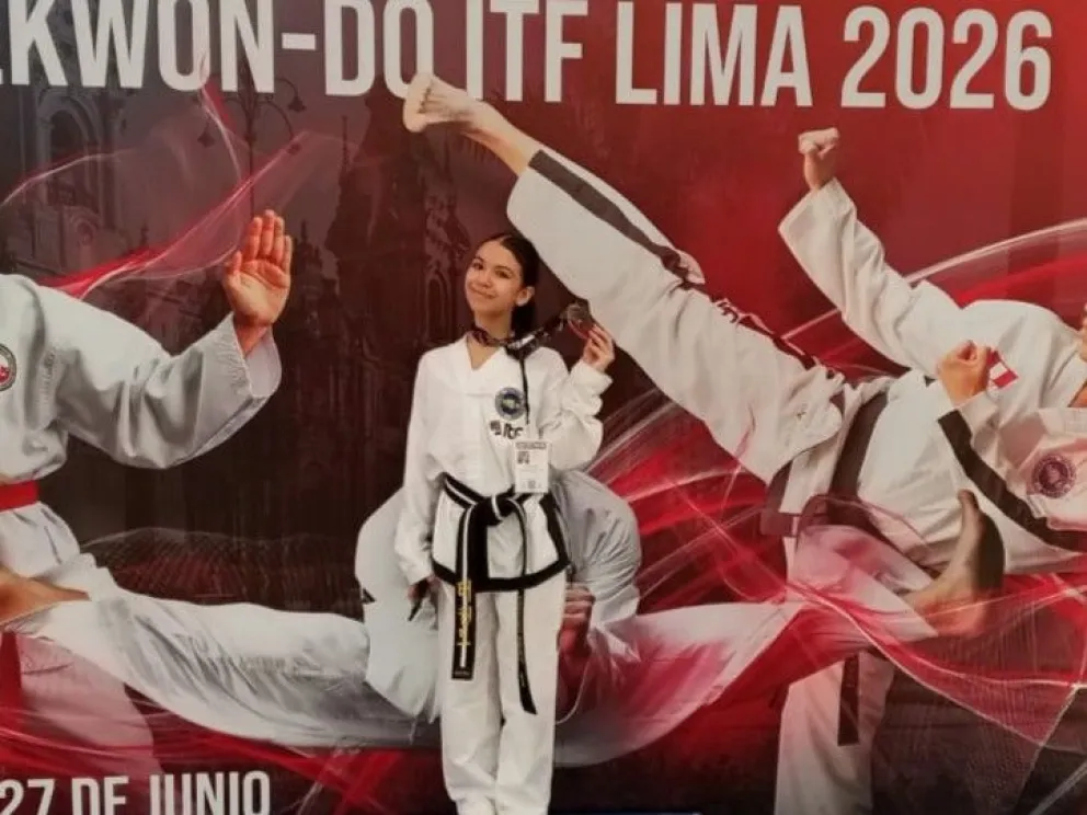La misionera se subió a lo más alto del podio.
