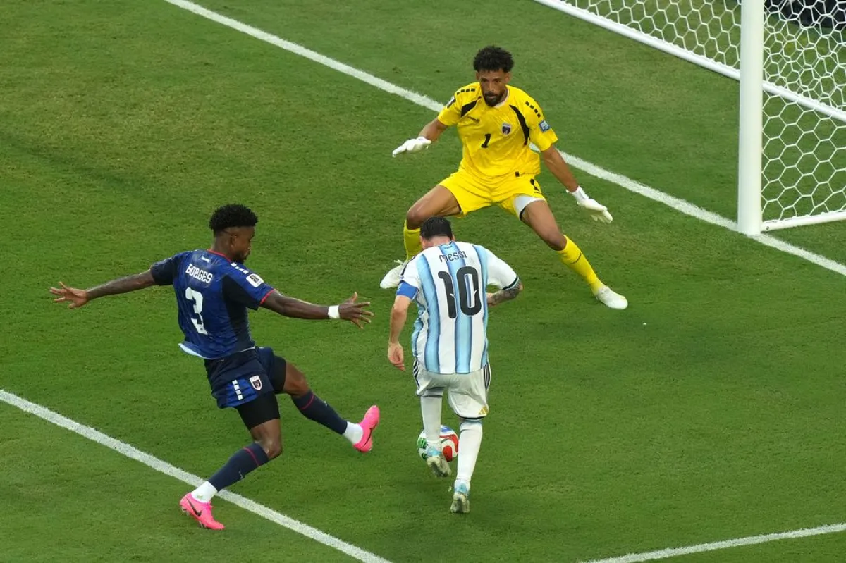 Argentina supera a Cabo Verde con un golazo de Messi