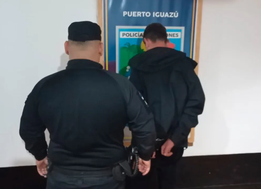 El presunto autor fue detenido en el barrio Las Orquídeas de Iguazú.  Foto: polmis