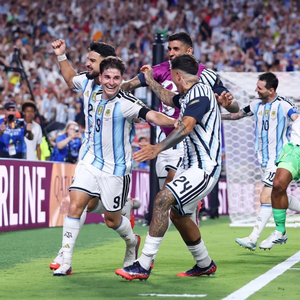 La "araña" marcó un golazo, y llevó a la Selección al triunfo.