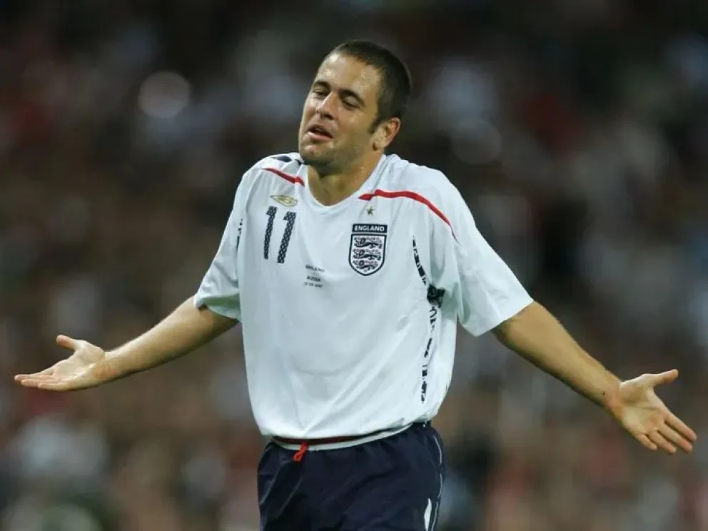 Joe Cole se mostró confiado en las chances de Inglaterra y lanzó un mensaje dirigido a Lionel Messi.

