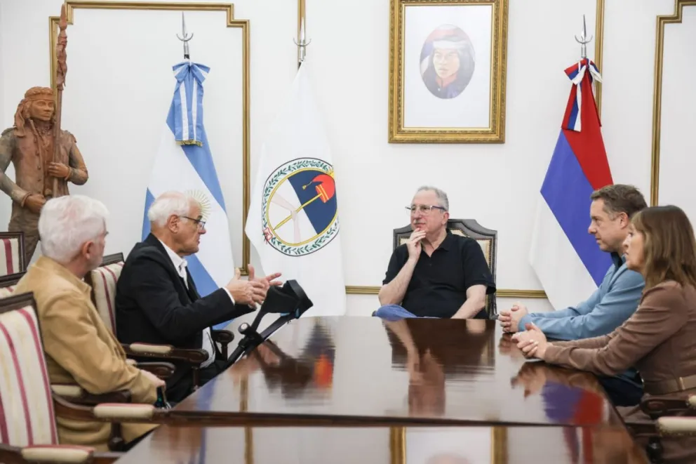 Passalacqua junto a los especialistas médicos.