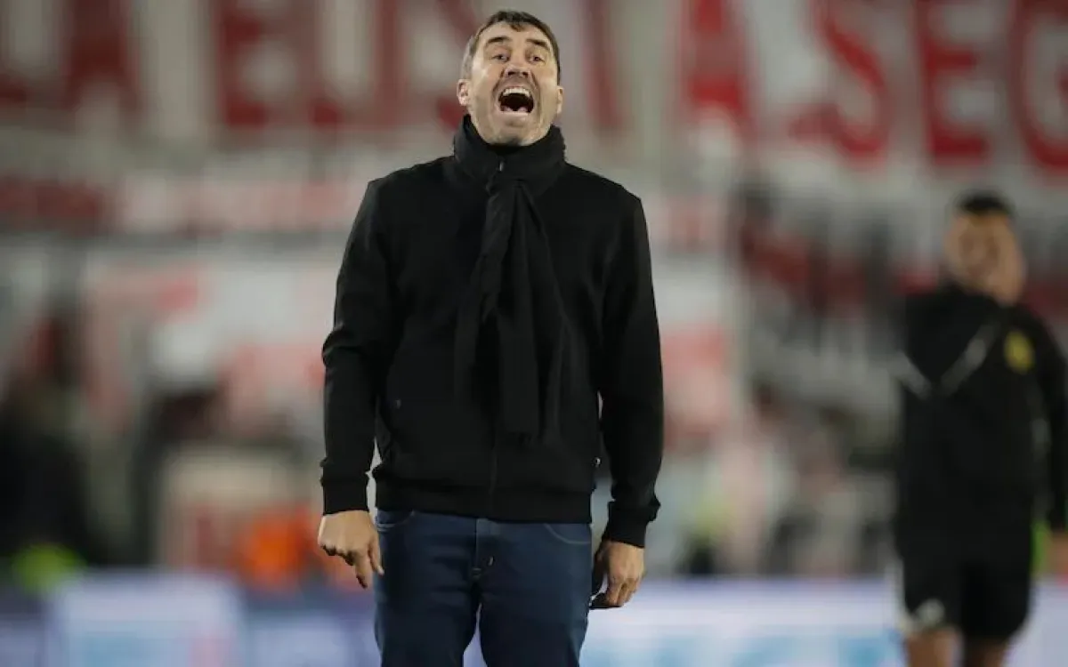 Coudet rompió el silencio tras la eliminación de River y aclaró que la depuración del plantel fue una decisión del club