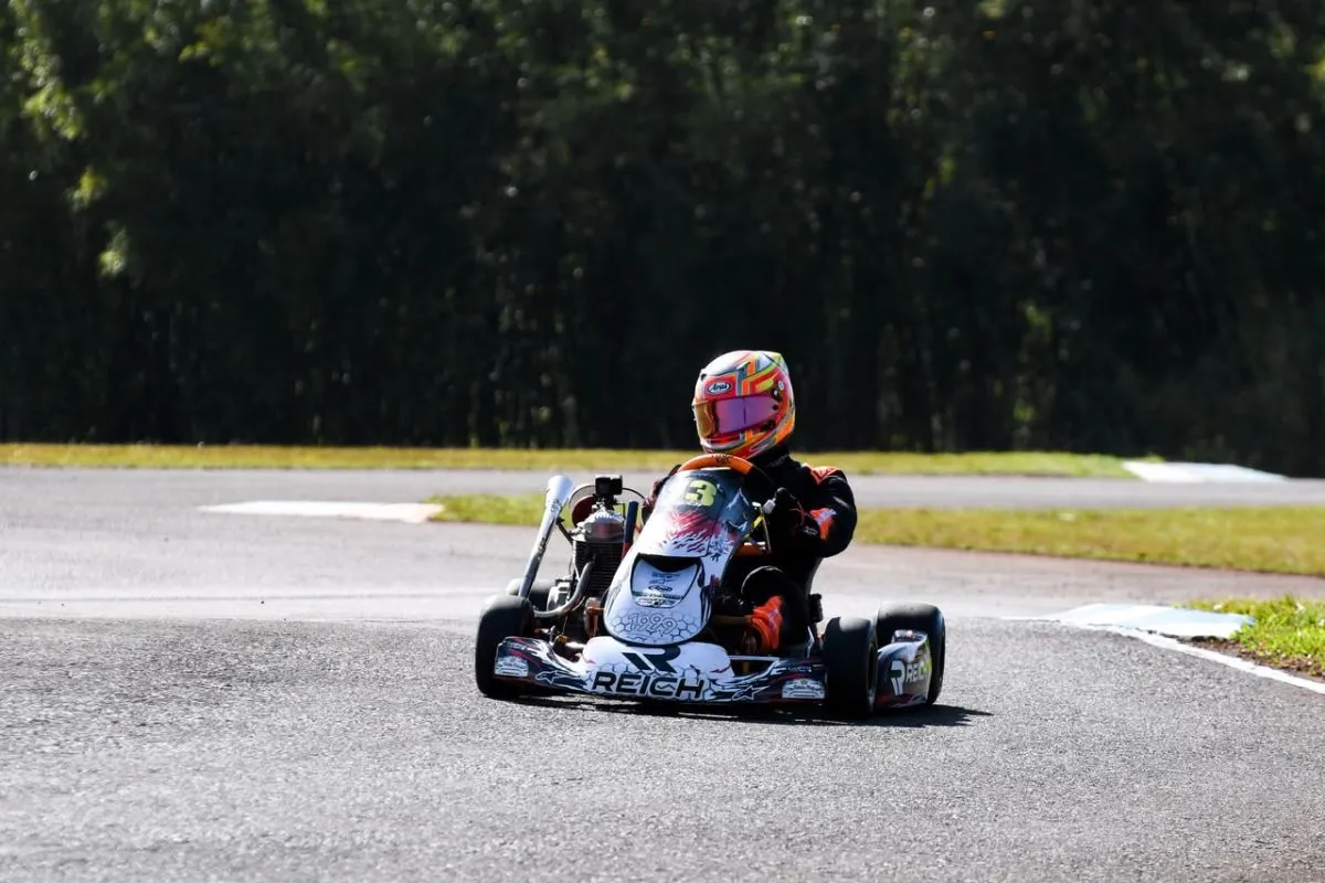 Pese a todo el karting sacó adelante su cuarta fecha en Oberá