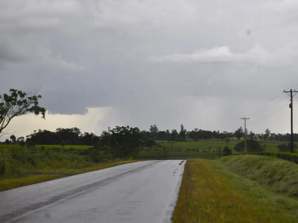 El domingo volverían las lluvias a la tierra colorada. //Foto: referencial (Cristian Valdez).