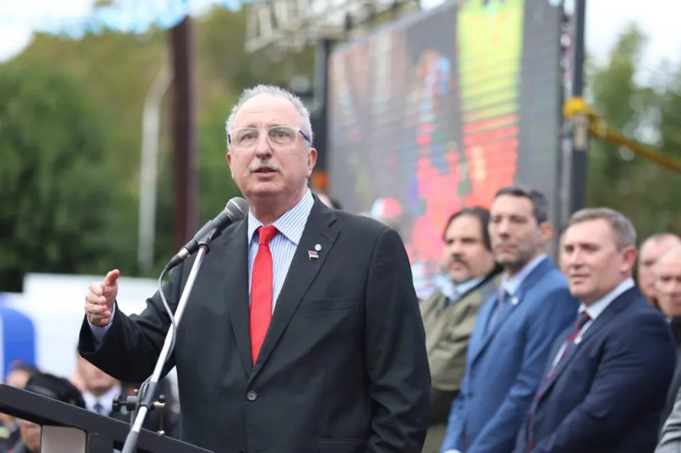 Passalacqua afirmó que se prevén recursos para seguir cuidando la educación, la salud y brindar contención social.