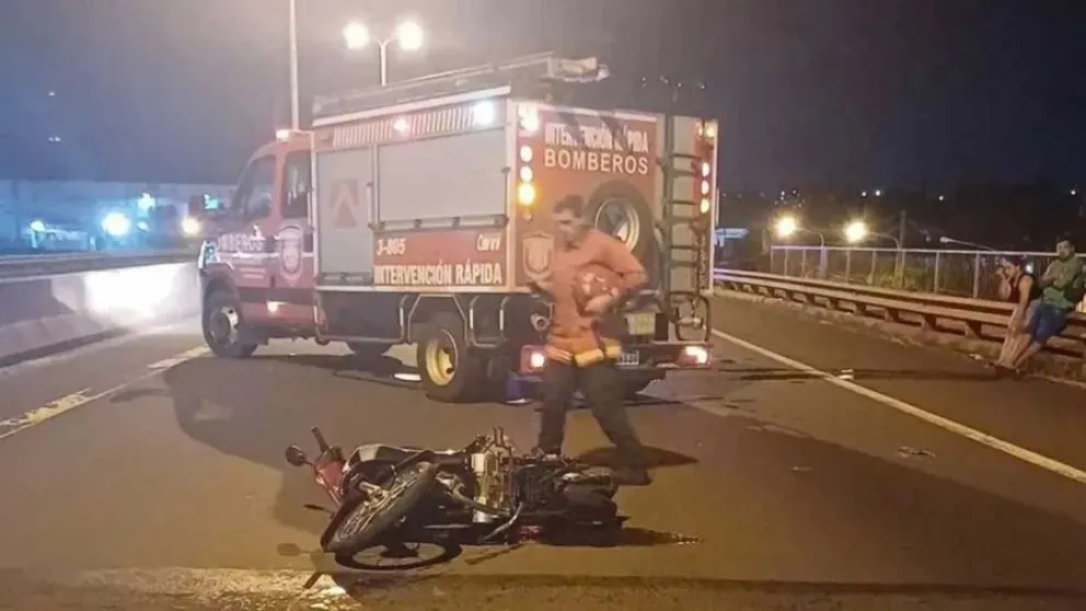 Raquel Chamorro manejaba una Motomel Blitz y fue embestida por la Volkswagen Saveiro que conducía el imputado. 
