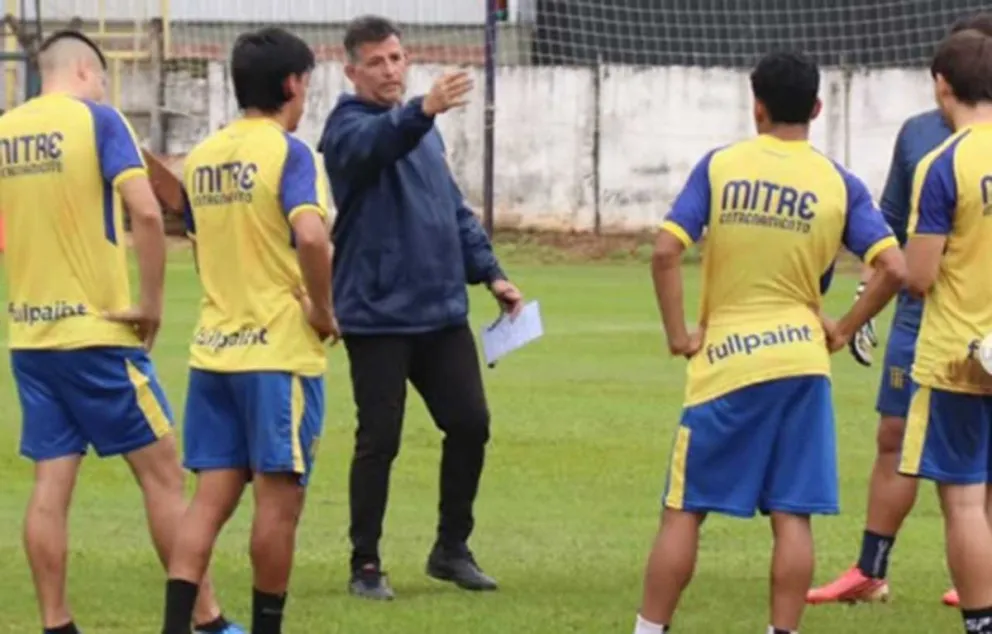 Pico Salinas busca ajustar detalles para lograr el primer triunfo. Foto: prensa Mitre