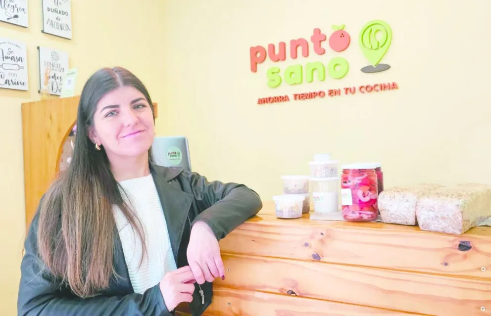  Ailin  además es nutricionista y asesora a sus clientes. Foto: Esteban González