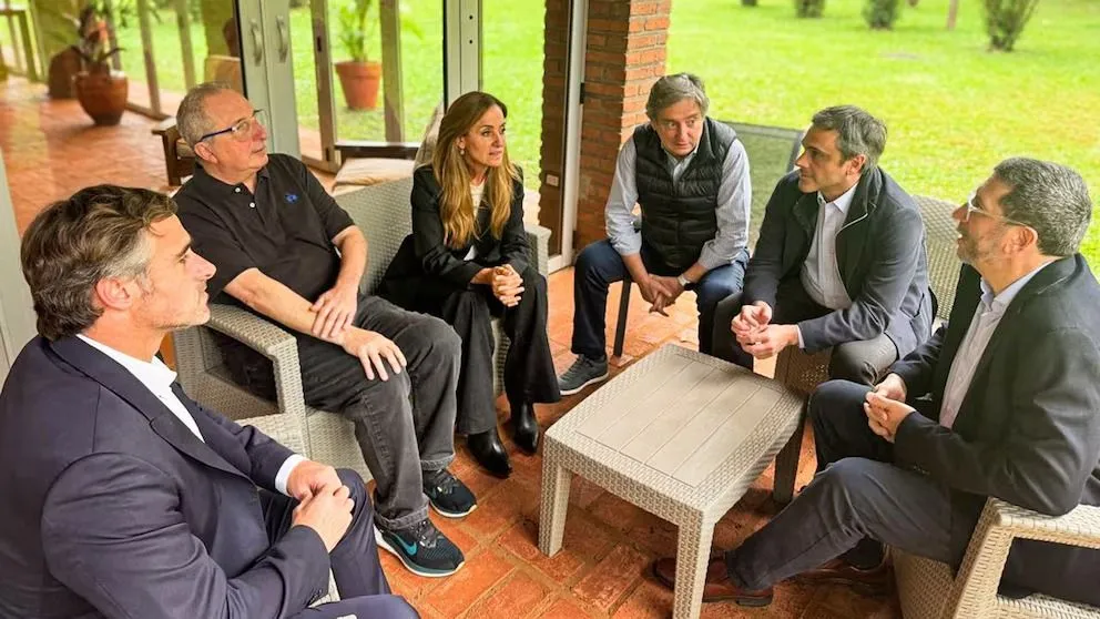 Passalacqua con los referentes del PJ.