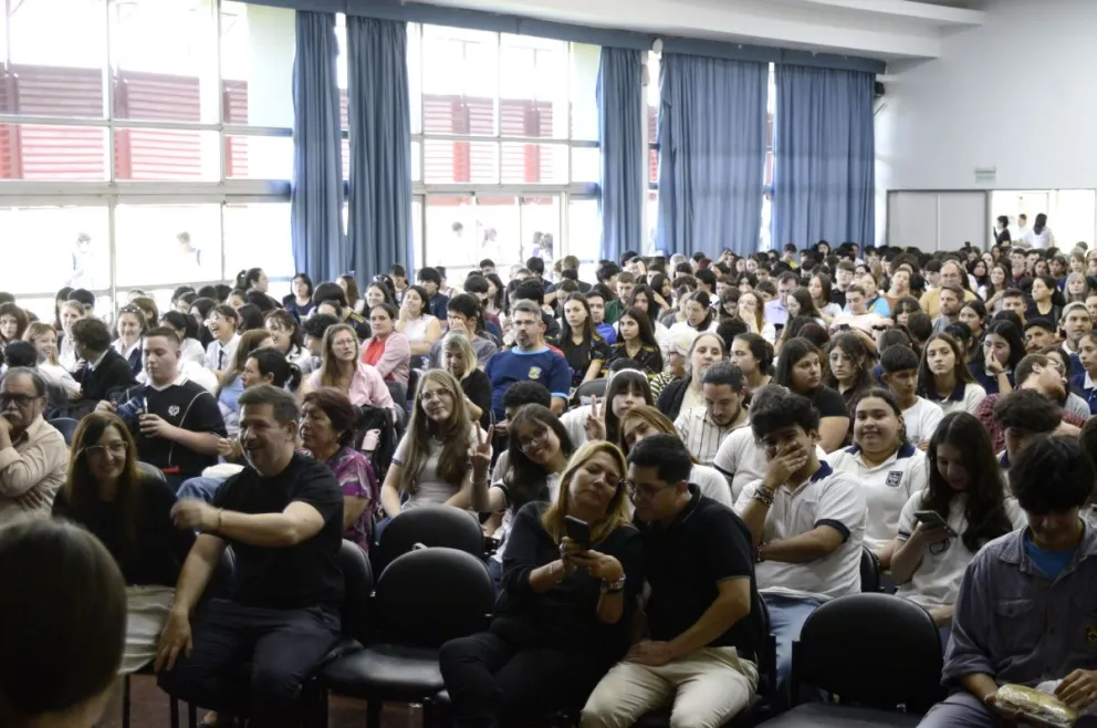 Participaron representantes de 361 centros de estudiantes de 75 municipios de Misiones. // Fotos: Julián Grondona.
