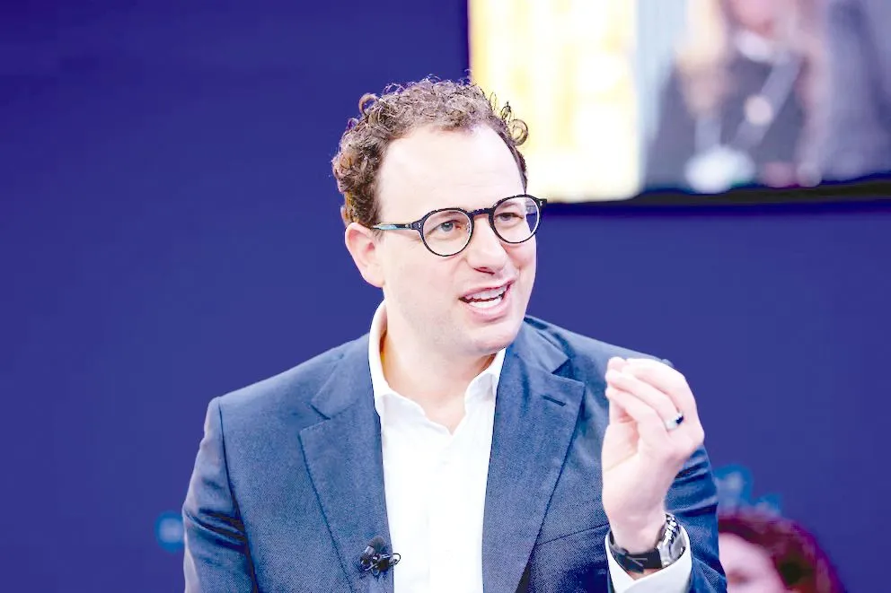 Dario Amodei, CEO de Anthropic, reconoció los peligros crecientes de la IA.  