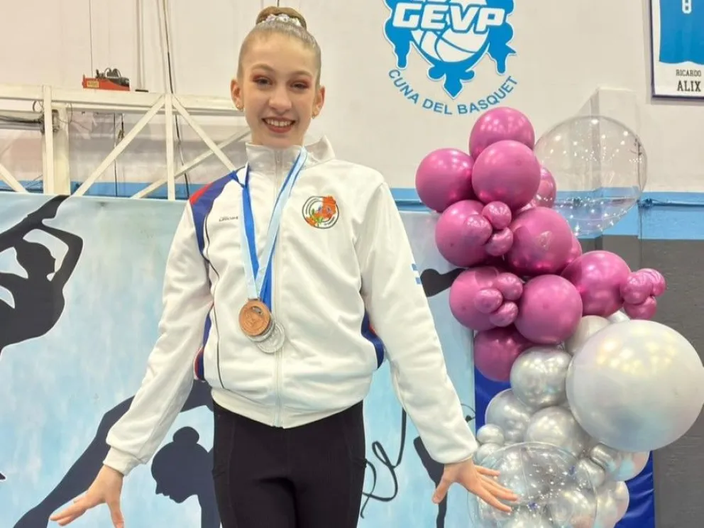 Valeska Bazila, gimnasta obereña. 