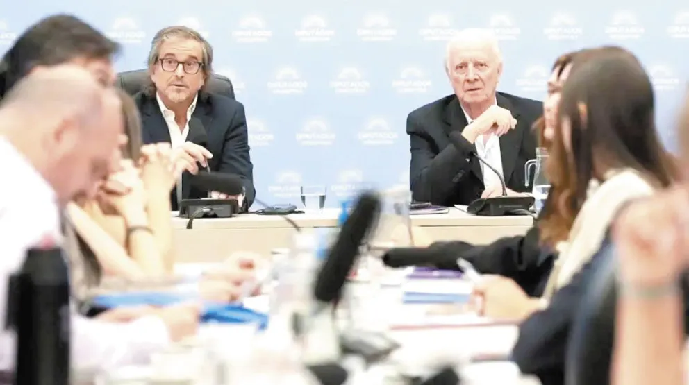 El debate por el Presupuesto 2027 se tensionó por recortes inesperados.  