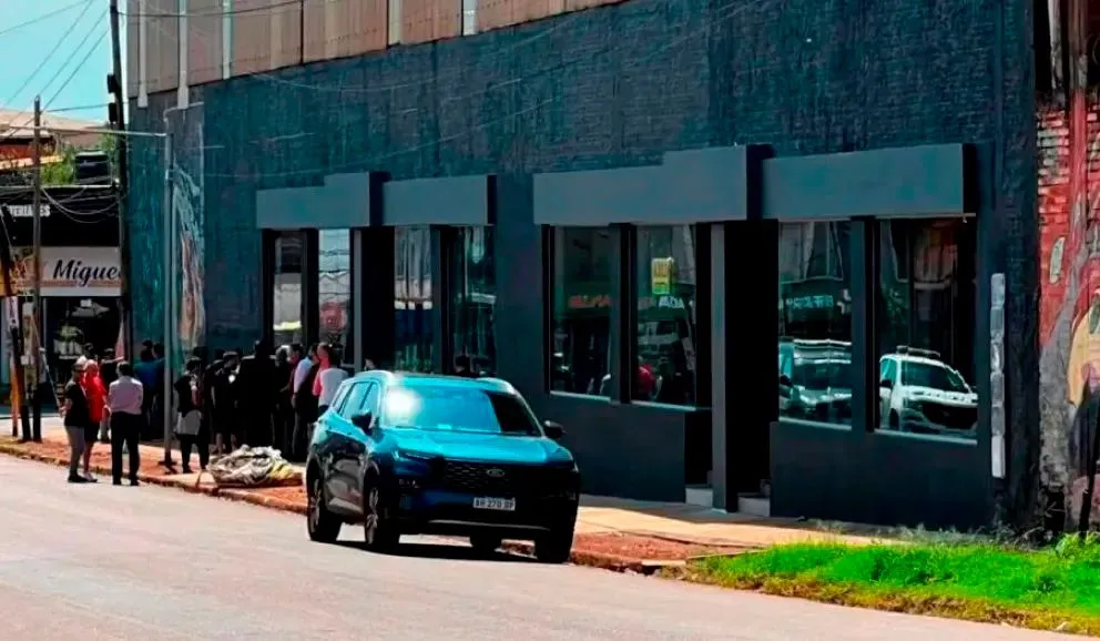 El piloto recibió cinco disparos mientras se encontraba en una obra en construcción del barrio Zona Industrial.