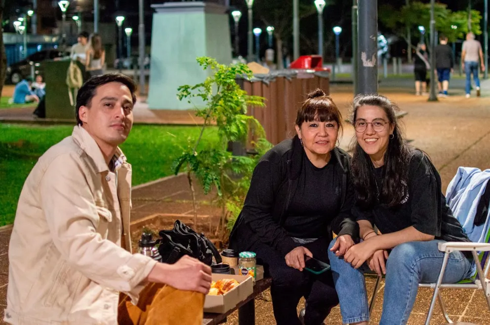Gabriel Curvello, Negrita Aquino y Tatiana Aquino se aprovisionaron de la mejor manera para disfrutar una salida al aire libre.