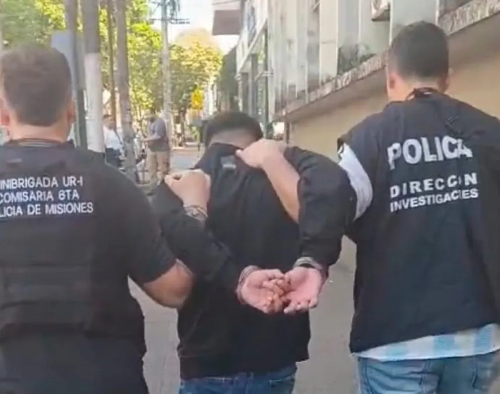 Gastón M., alias Tico, se entregó ayer ante el juzgado interviniente. Foto: polmis