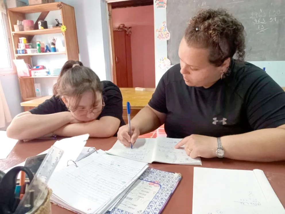 Roxana Wrage es coordinadora del espacio y trabaja junto a unos 20 docentes.  