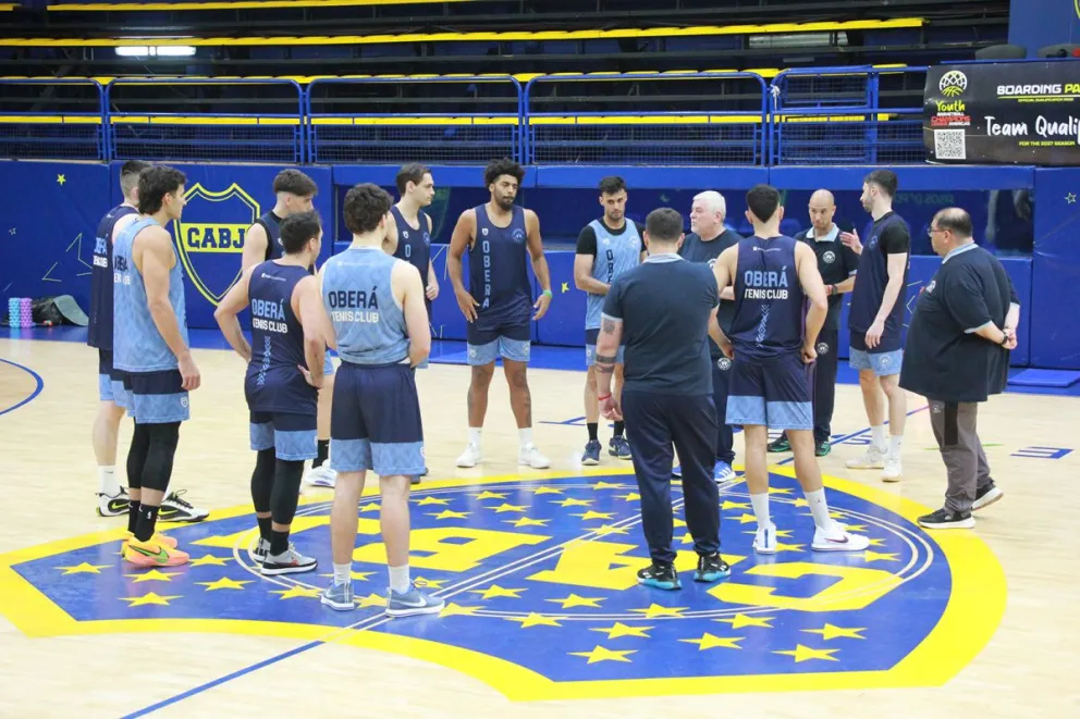El equipo se entrenó anoche en La Bombonerita; se viene un partidazo que se podrá ver por DSports. fotos: prensa otc