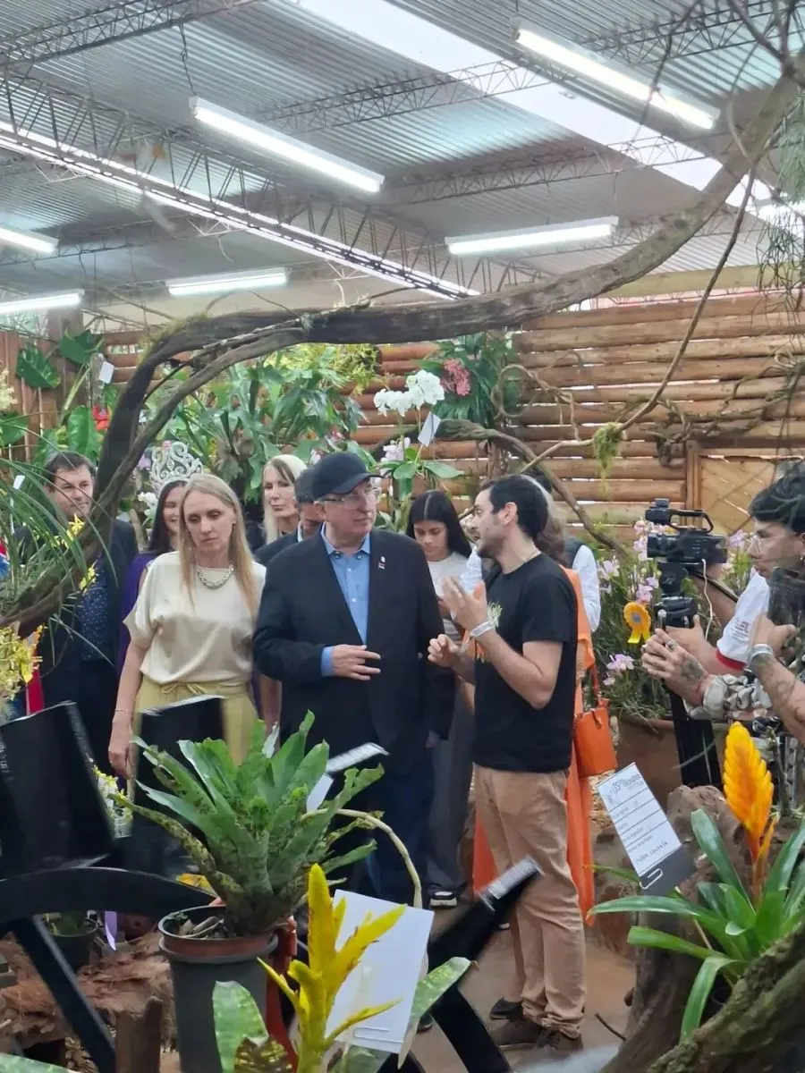 Montecarlo dio inicio a la Fiesta Nacional de la Orquídea y Provincial de la Flor