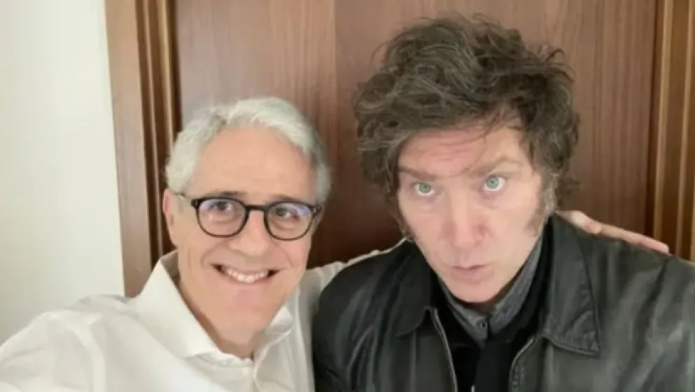 El economista Alberto Ades junto al presidente Javier Milei.