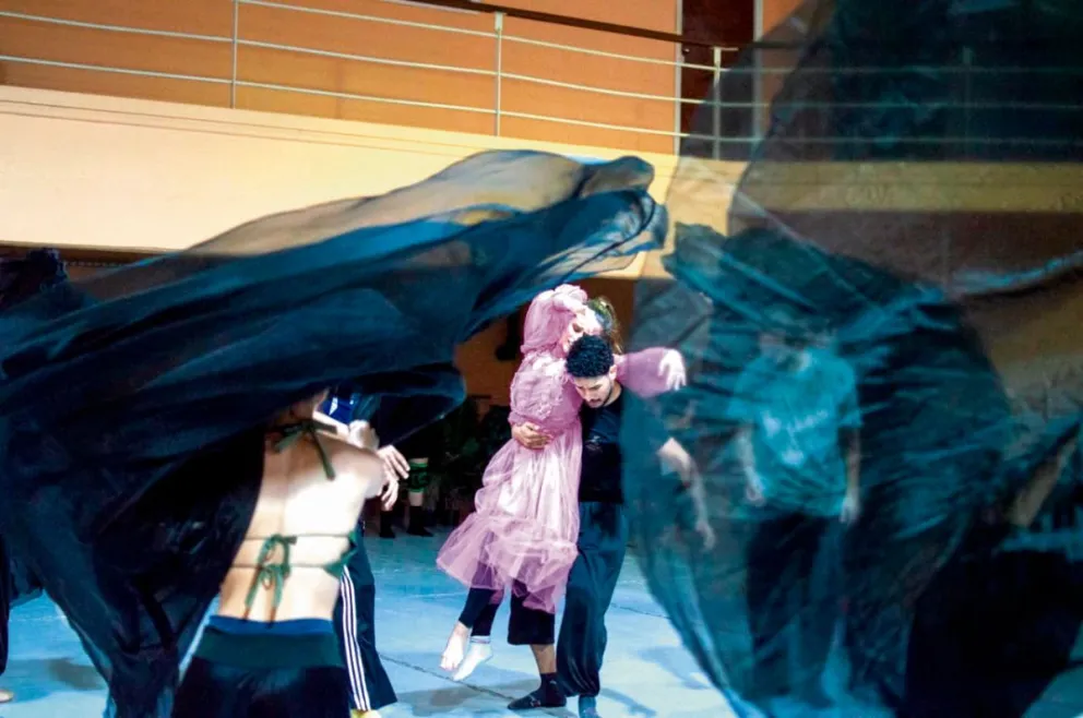 ‘En tu silencio’, la nueva obra del maestro Marinoni y el Ballet Folklórico del Parque del Conocimiento se estrena el sábado 17. Foto: María de Perini