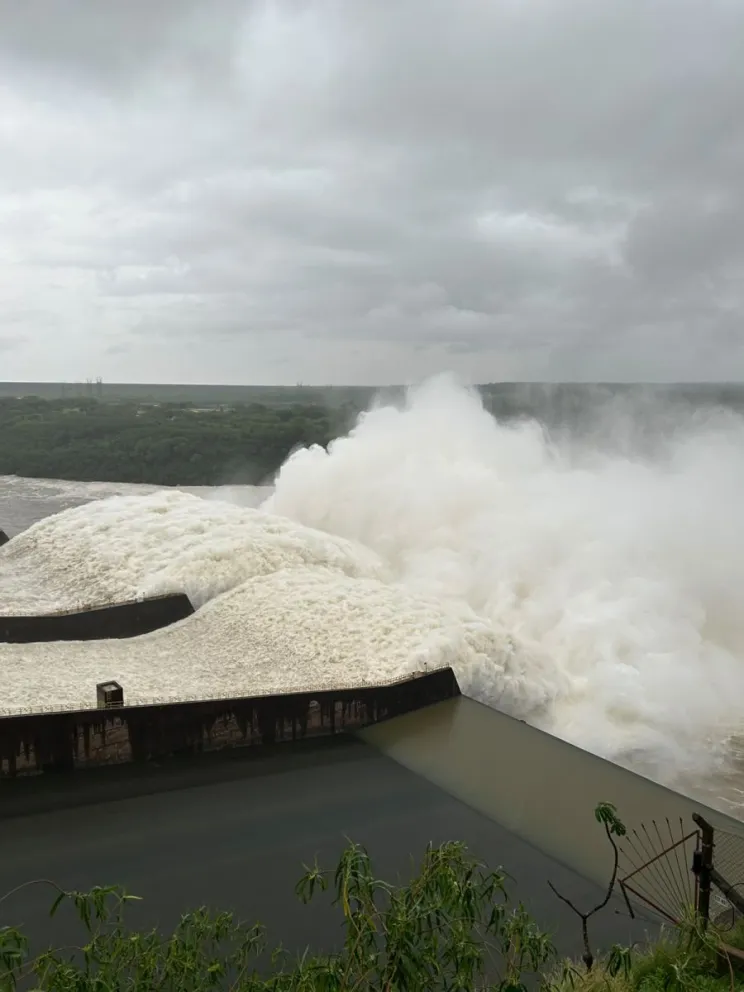 Represa de Itaipú.