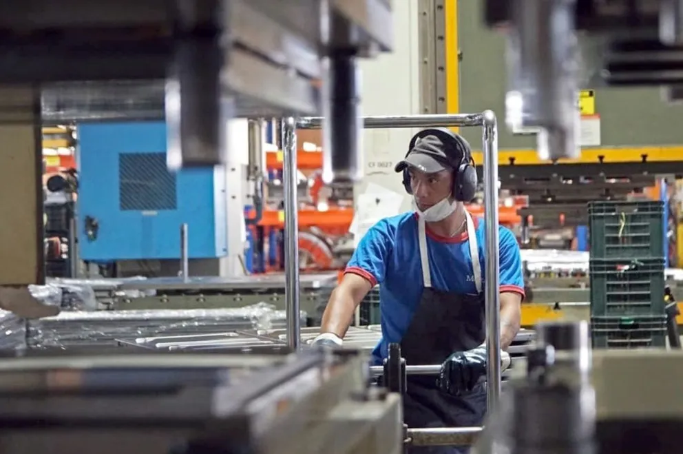 La actividad económica apenas repuntó 0,1% mensual en agosto.

