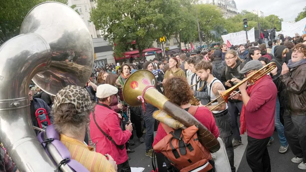 Las calles de grandes ciudades fueron tomadas por marchas de protesta.  