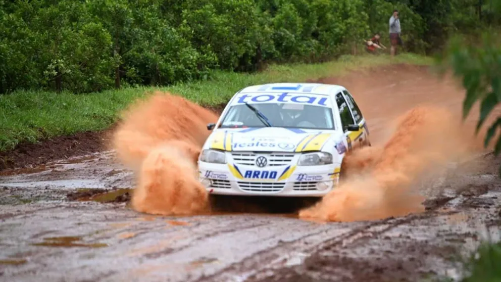 Pauly Koch-Marcelo Horchuk, a bordo del VW Gol, se quedaron con la primera etapa de la sexta fecha. Foto: gentileza